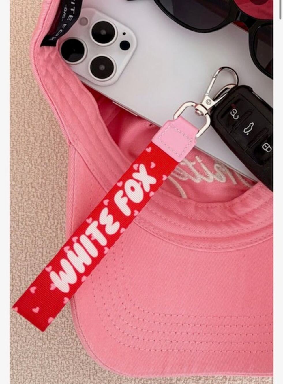 White Fox Standing Out Strap Keychain Red Hearts